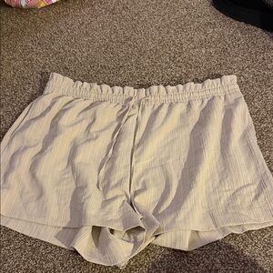 H&M Beige Elastic Waist Shorts